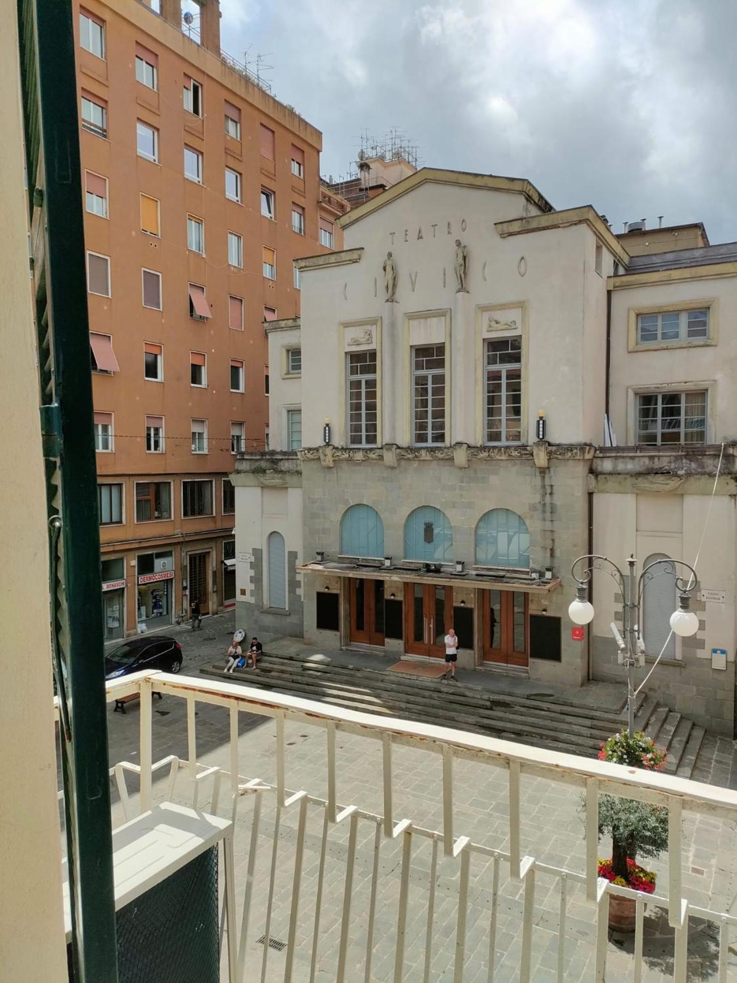 Appartamento Il Balcone Sul Teatro La Spezia Esterno foto